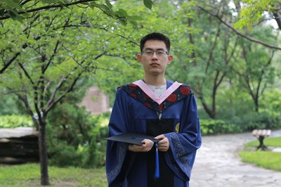 Junpeng Hu